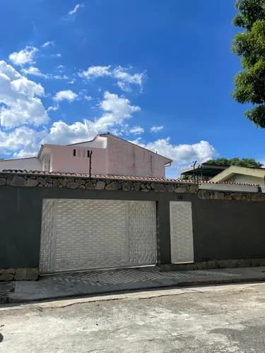 Casa En Venta En Urb Lomas Del Este Ls