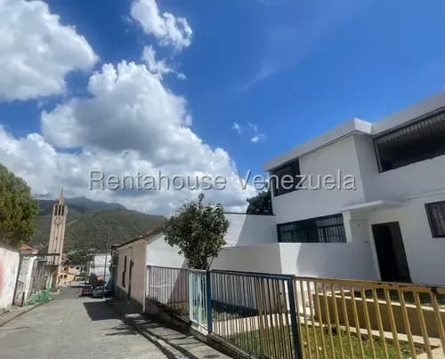 Casa En Venta En Guarenas Para Remodelar De 550 Mtrs2 Pd