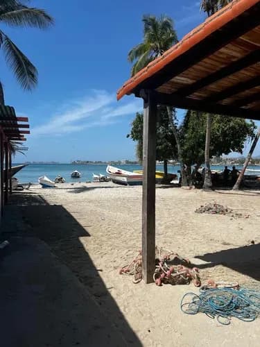 Terreno En Venta A Orilla Del Mar En Pampatar Ic-00020