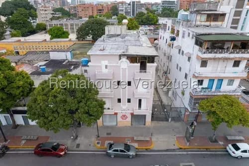 Ms: 26-4178 En Venta Edifico Completo De Uso Comercial O Apartamentos En La Av. San Ignacio, Chacao. A=1.500m2, 20b, 16p.