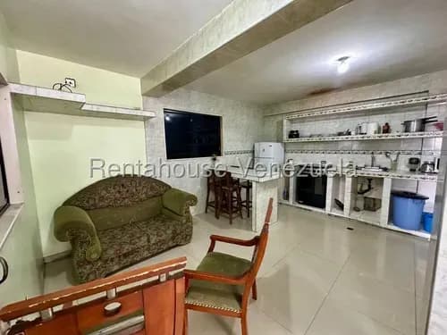 Dennymar, Ofrece En Alquiler Espectacular Apartamento En Barquisimeto Zona Oeste, Con 2 Habitaciones, Es Comodo Y Funcional. Contactame Cod 26 19096.