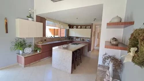 Daniela Jimenez, Casa En Venta Urbanización El Solar, Valencia, Estado Carabobo.