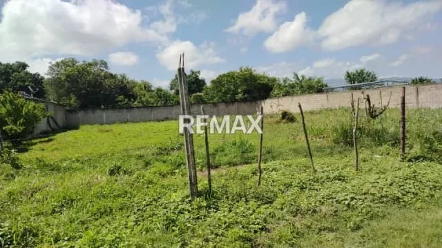 SE VENDE TERREN EN CABUDARE -SECTOR TAMARINDO