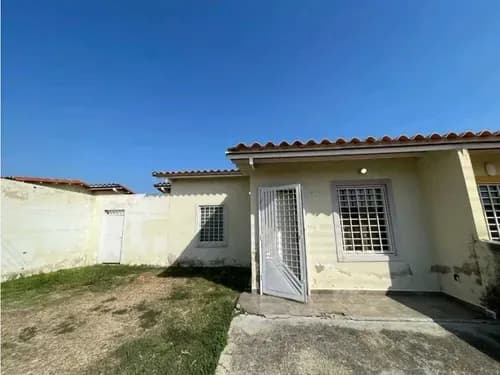 Casa En Venta En Ciudad Alianza, Urb Brisas Del Lago Mh-9836249