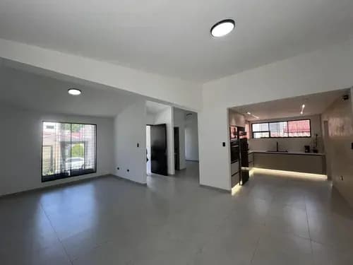 Casa 382m2 En Trigal Norte Remodelada A Estrenar, Calle Cerrada, Pozo Privado. A1. Solo Clientes