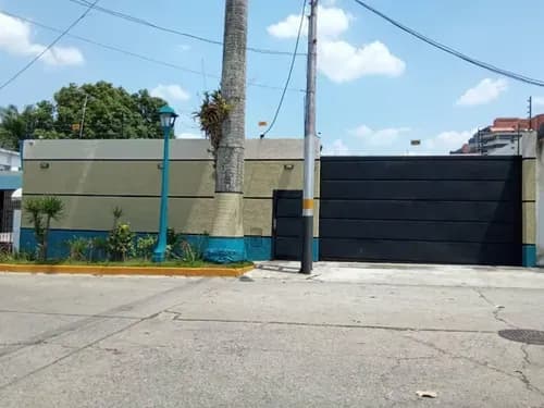 Veracasa Inmobiliaria Vende Galpón En Valencia L/firma Mv-2