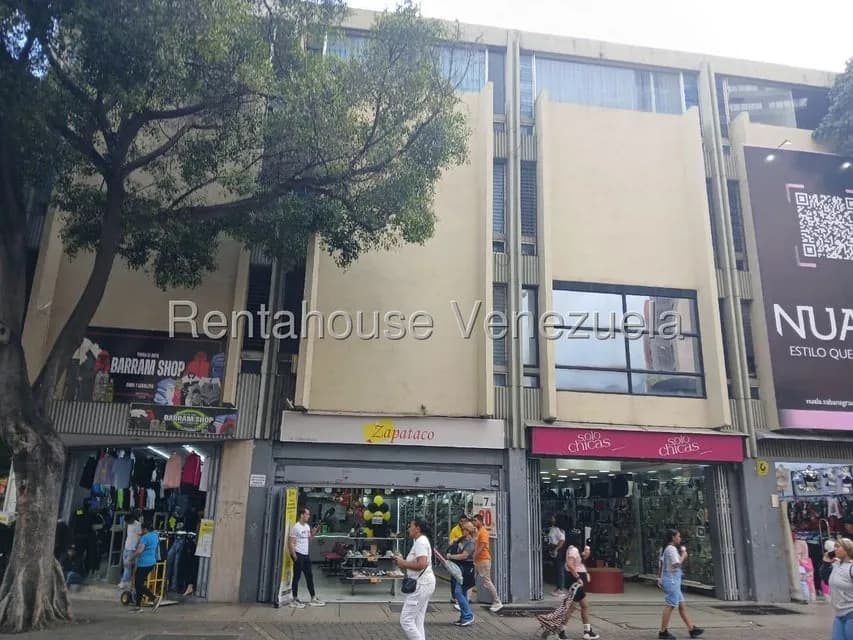 Comercial (Club Campestre) en Alquiler en Bello Monte, Distrito Metropolitano
