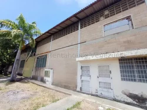 Galpón En Venta En San Jacinto Maracay Con Fácil Acceso A La Arc De 2.035mts2 23-29564 Holder
