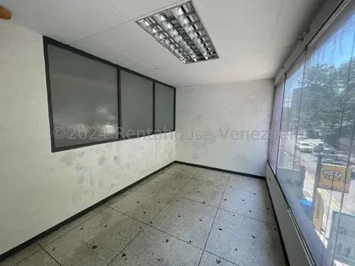 Oficina Comercial En Alquiler 45 M2 2 Cubículos + Vista Panorámica En Zona Este, Barquisimeto Miguel Martinez Rah