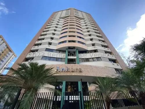 Julio Latouche 26-5939 Apartamento En Venta Valles De Camoruco Valencia, Amplio, Cómodo, Planta Eléctrica Y Pozo De Agua.