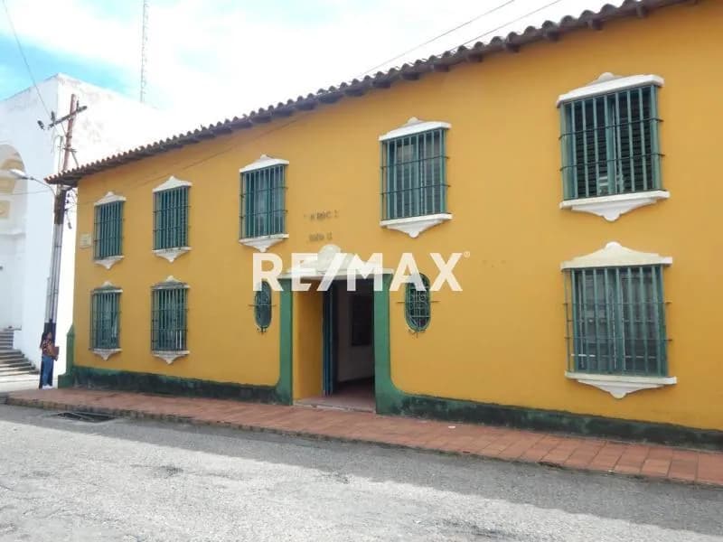 OFICINA EDIFICIO COLONIAL