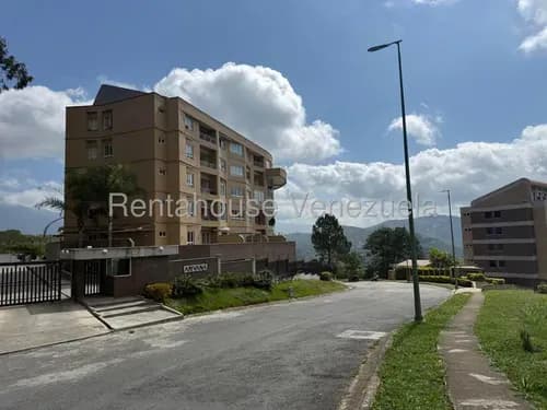 Espléndido Apartamento En La Lagunita Country Club 26-20369 Dmh