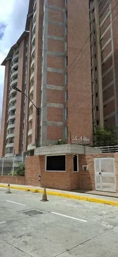 Apartamento En Alquiler En La Urb: Miravila, Caracas