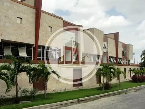 Vende Excelente Th En Obra Gris Con Las Paredes Encamisadas Y Pintadas, Ubicado En La Urb. La Floresta, Solo 5 Familias Muy Exclusivo, Maracay Estado Aragua 022js