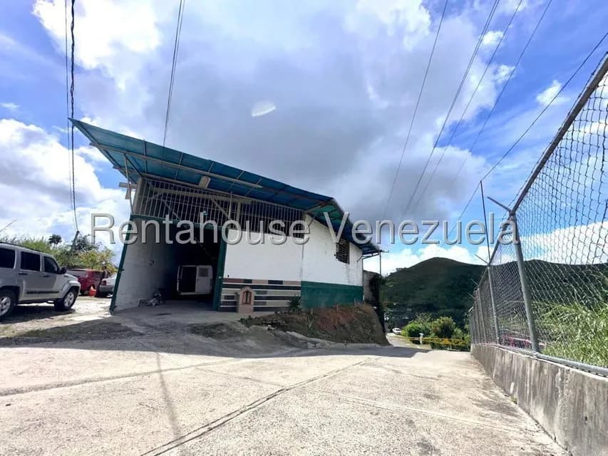 Comercial (Galpon - Deposito) en Venta en Los Salias, Miranda
