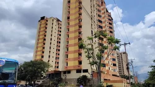 Apartamento En Alquiler Mañongo Naguanagua Residencias Kilimanjaro. Con Planta 50% Y Pozo De Agua. Cerca De Zona Comercial, Gimnasio, Colegios Y Fácil Acceso A La Autopista. Dapo