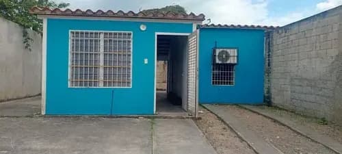 En Venta Casa En Urbanización Carabali Ii, San Joaquin Ob20