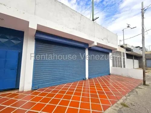 Andreymar Canelón Alquila Amplio Local En Zona Altamente Comercial Al Oeste De Barquisimeto, A Pie De Calle, Ideal Para Una Amplia Gama De Negocios.