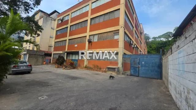 En venta Edificio Industrial