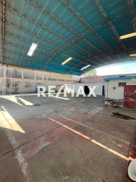 Galpon Comercial Av Milagro Norte