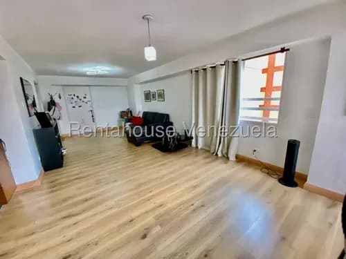 Bonito Apartamento En Venta. Los Naranjos Del Cafetal Yg 26-15615 Ll
