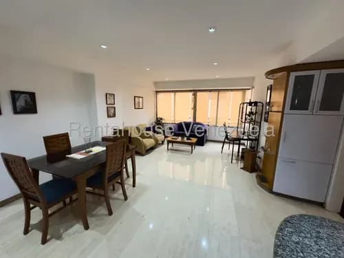 Cómodo Apartamento En Alquiler En Campo Alegre/ Fb26-18934
