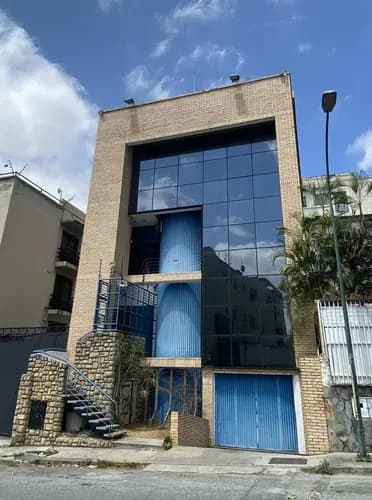Edificio De Oficinas En Venta. Bello Monte. El Recreo. Sabana Grande. 710 M2. 3 De Estacionamiento. Listo Para Mudarse!
