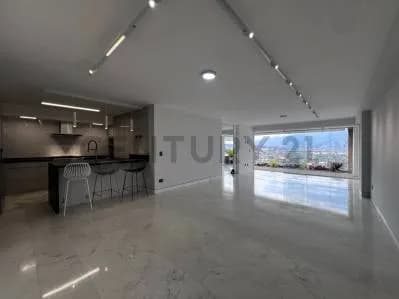 Apartamento en Venta en Los Samanes, Baruta, Caracas