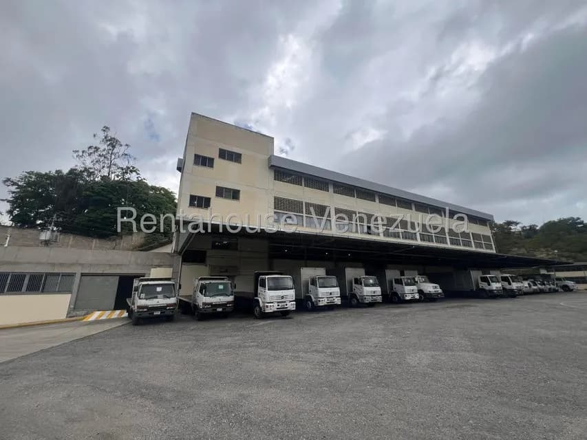 Comercial (Edificio) en Alquiler en El Tambor, Miranda
