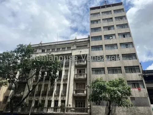 Apartamento En Venta Parroquia La Catedral. Cira Simancas. Mls #26-22121