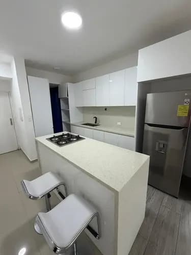 Alquiler De Moderno Apartamento En Naguanagua L. C