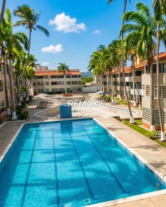 VENTA DE AMPLIO APARTAMENTO EN COSTA AZUL CERCA DEL MAR