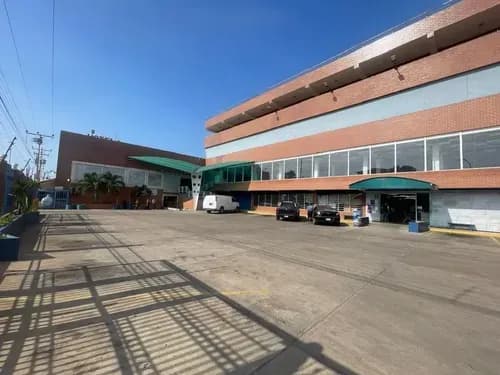 Centro Comercial Avenida Peñalver. Puerto Píritu
