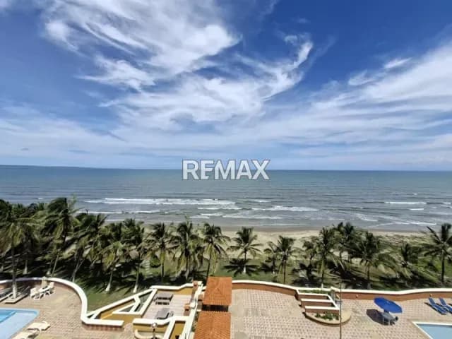 EN VENTA HERMOSO APARTAMENTO CON UNA ESPECTACULAR VISTA AL MAR EN EL CONJUNTO MARIAN SUITES EN TUCACAS.