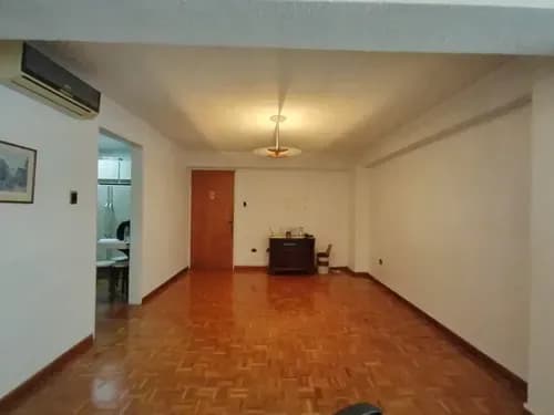 Michelle Vende Apartamento Las Chimeneas Alfa Centauro Valencia Om-m /526