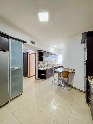 Apartamento Ph En Alquiler Lechería, Av. Bolivar.