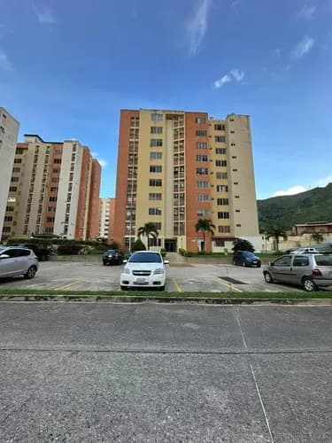 Leandro Araque Inzitu Realtors Vende Apartamento Resdidencias Doral Country El Rincón, Naguanagua Carabobo Lars