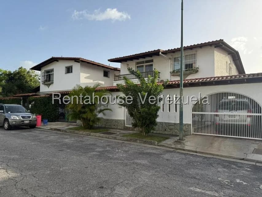 Casa (Duplex) en Venta en Macaracuay, Distrito Metropolitano