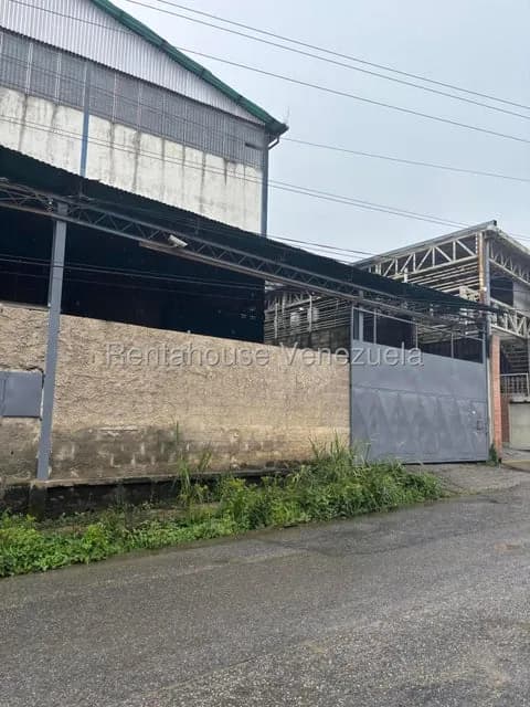 Comercial (Galpon - Deposito) en Alquiler en Las Salias, Miranda