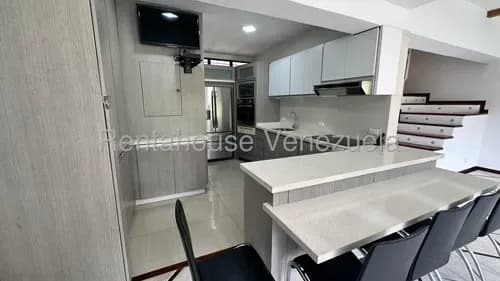 Np Apartamento En Alquiler En Con Pozo De Agua La Boyera Yf 26-20130