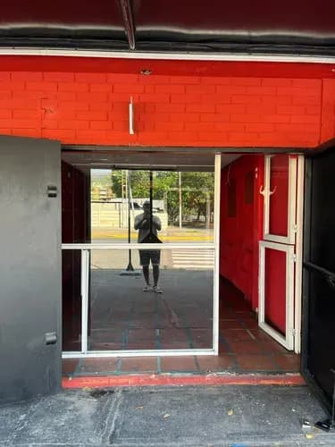 (jv)casa + Local Comercial En Venta Av Principal Quintas De Naguanagua Calle Del Hambre