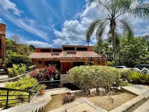 Townhouse En Venta Oripoto Mls #25-19808 Francis Zeppieri