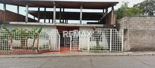 CASA EN VENTA EN SAN JUAN DE COLON