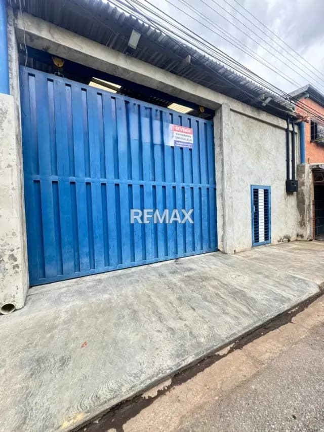 En Venta Galpón Industrial Comercial en Piñonal