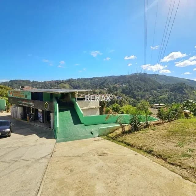 Alquiler Local Comercial Urbanización La Boyera