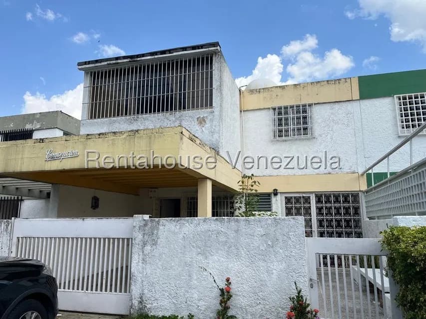 Casa (Duplex) en Venta en Macaracuay, Distrito Metropolitano