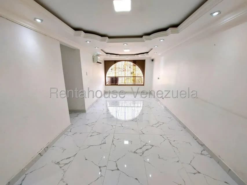 Apartamento (1 Nivel) en Alquiler en Montalban III, Distrito Metropolitano
