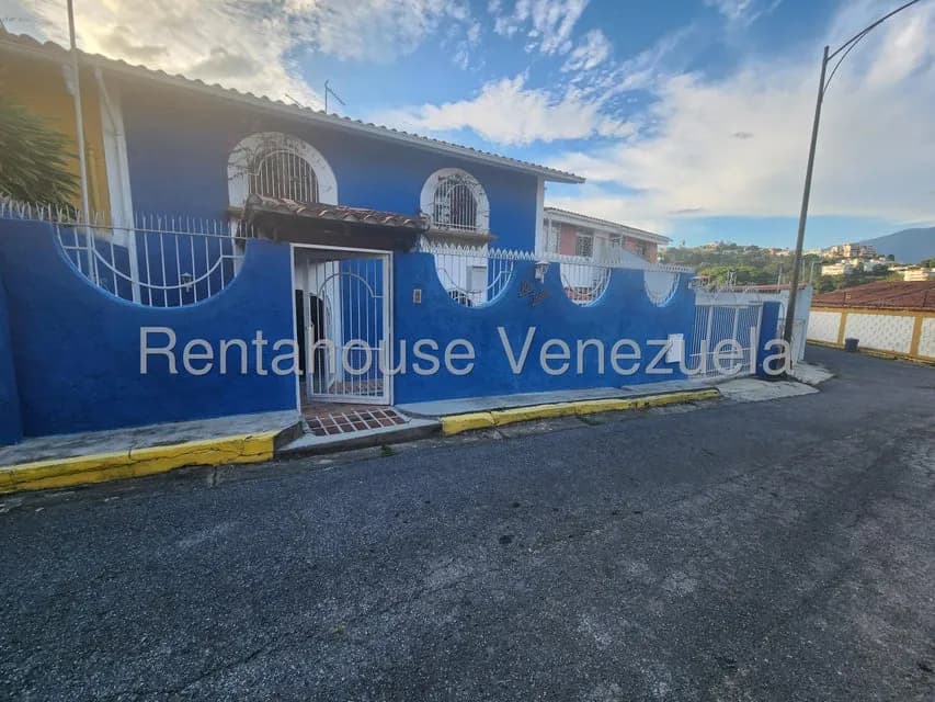 Casa (Multipes Niveles) en Venta en La Trinidad, Distrito Metropolitano