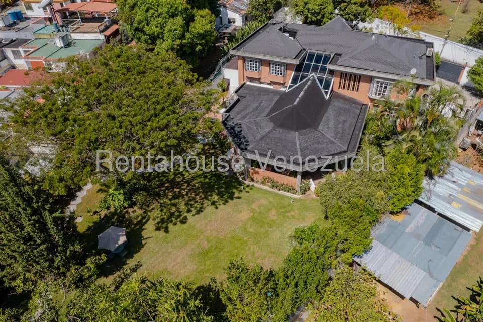 Casa (Contemporaneo) en Venta en Los Chorros, Distrito Metropolitano