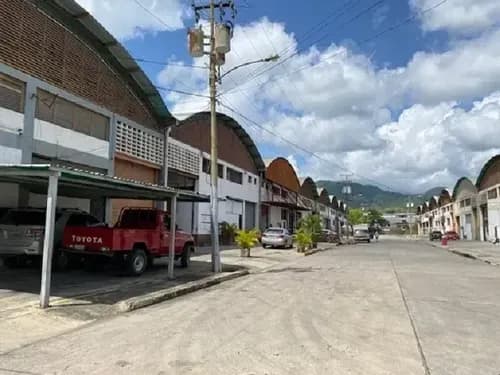 Galpon En Venta En Guatire En Conjunto Cerrado Y Acceso De Contenedores